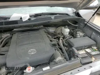 ✅ 2018 Toyota Tundra SR5 • VIN: 5TFAW5F12JX732042 • Lot: 66305855. Wystawiony na Copart z przebiegiem 51 464 mil. Bezpłatny archiwum sprzedaży aukcyjnych z USA i szczegółowy raport historii pojazdu na DreamBid. Zdjęcie 13.