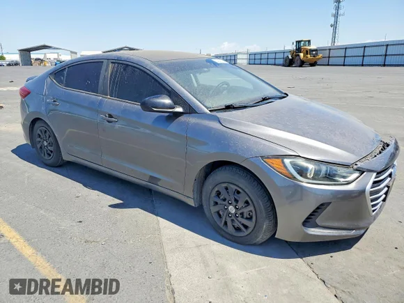 ✅ 2018 Hyundai Elantra SE • VIN: 5NPD74LF9JH299691 • Лот: 54876096. Опубліковано раніше на Copart з пробігом 72 864 миль. Безкоштовний доступ до архіву аукціонних продажів зі США та докладний звіт про історію автомобіля на DreamBid. Зображення 4.