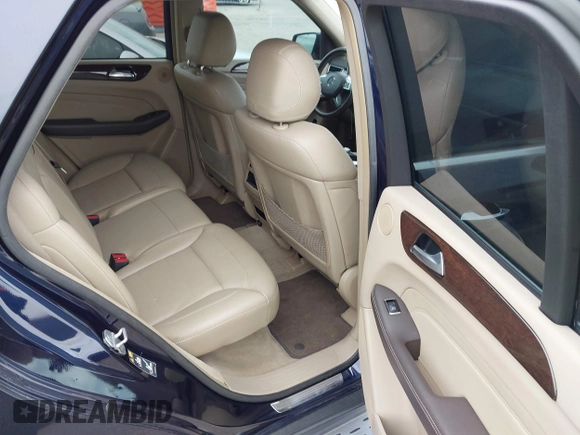 ✅ 2013 Mercedes-Benz M 350 • VIN: 4JGDA5HB1DA116420 • Lot: 45145215. Wystawiony na IAAI z przebiegiem 113 186 mil. Bezpłatny archiwum sprzedaży aukcyjnych z USA i szczegółowy raport historii pojazdu na DreamBid. Zdjęcie 8.