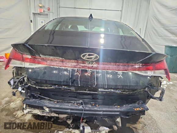 ✅ 2023 Hyundai Elantra SEL • VIN: 5NPLS4AG6PH090875 • Lot: 78366815. Wystawiony na Copart z przebiegiem 45 212 mil. Bezpłatny archiwum sprzedaży aukcyjnych z USA i szczegółowy raport historii pojazdu na DreamBid. Zdjęcie 6.