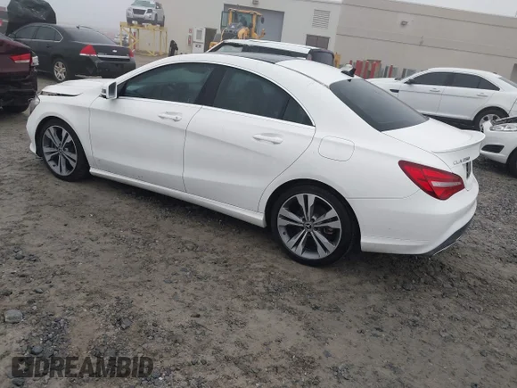 ✅ 2019 Mercedes-Benz CLA 250 • VIN: WDDSJ4EB9KN719718 • Lot: 44104790. Wystawiony na IAAI z przebiegiem 56 001 mil. Bezpłatny archiwum sprzedaży aukcyjnych z USA i szczegółowy raport historii pojazdu na DreamBid. Zdjęcie 3.