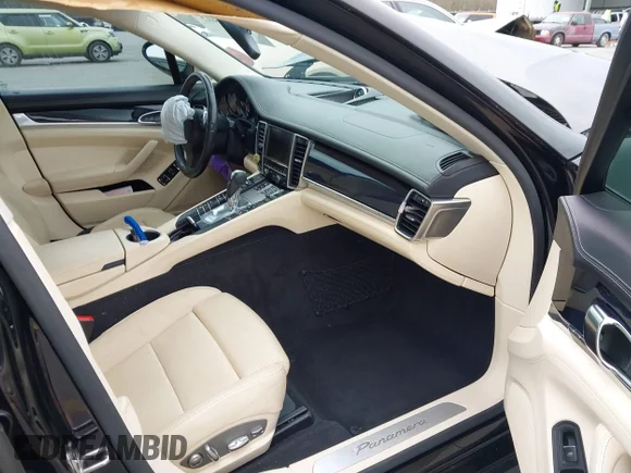 ✅ 2015 Porsche Panamera 4 • VIN: WP0AA2A70FL002802 • Лот: 41303802. Опубліковано раніше на IAAI з пробігом 58 496 миль. Безкоштовний доступ до архіву аукціонних продажів зі США та докладний звіт про історію автомобіля на DreamBid. Зображення 5.