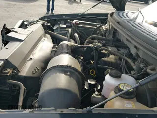 ✅ 2008 Ford F-150 XL • VIN: 1FTRF12288KF07917 • Lot: 43752137. Listed on IAAI with 231,341 mi. Free auction sales archive from the USA and detailed vehicle history report at DreamBid. Image 19.