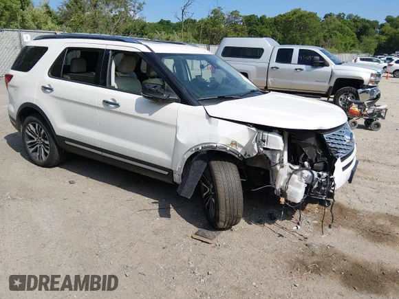 ✅ 2018 Ford Explorer Platinum • VIN: 1FM5K8HT7JGC20625 • Lot: 45161019. Wystawiony na IAAI z przebiegiem 74 902 mil. Bezpłatny archiwum sprzedaży aukcyjnych z USA i szczegółowy raport historii pojazdu na DreamBid. Zdjęcie 1.