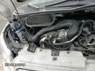 ✅ 2020 Ford Transit Passenger XL • VIN: 1FBAX2Y82LKA24237 • Lot: 68076885. Wystawiony na Copart z przebiegiem 123 866 mil. Bezpłatny archiwum sprzedaży aukcyjnych z USA i szczegółowy raport historii pojazdu na DreamBid. Zdjęcie 16.