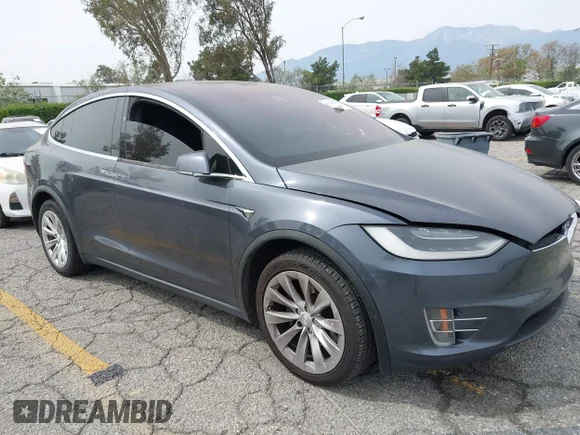 ✅ 2017 Tesla Model X 90D • VIN: 5YJXCBE25HF076984 • Лот: 44733559. Опубліковано раніше на IAAI з пробігом 178 272 миль. Безкоштовний доступ до архіву аукціонних продажів зі США та докладний звіт про історію автомобіля на DreamBid. Зображення 1.