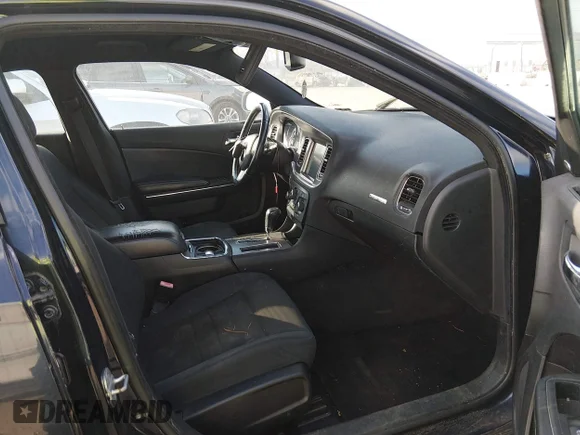 ✅ 2011 Dodge Charger Rallye Plus • VIN: 2B3CL3CGXBH531057 • Лот: 44095988. Опубліковано раніше на IAAI з пробігом 206 278 миль. Безкоштовний доступ до архіву аукціонних продажів зі США та докладний звіт про історію автомобіля на DreamBid. Зображення 5.