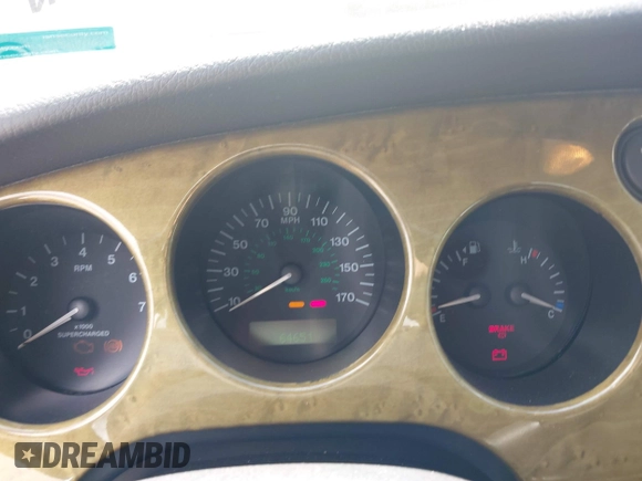✅ 2001 Jaguar XK Supercharged • VIN: SAJDA42B11PA12062 • Lot: 42693177. Wystawiony na IAAI z przebiegiem 64 651 mil. Bezpłatny archiwum sprzedaży aukcyjnych z USA i szczegółowy raport historii pojazdu na DreamBid. Zdjęcie 7.