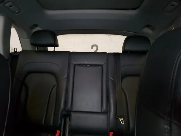 ✅ 2017 Audi Q5 Premium Plus • VIN: WA1L2AFP3HA012435 • Лот: 37403993. Опубліковано раніше на Copart з пробігом 73 798 миль. Безкоштовний доступ до архіву аукціонних продажів зі США та докладний звіт про історію автомобіля на DreamBid. Зображення 10.