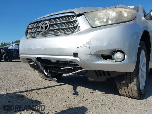 ✅ 2010 Toyota Highlander • VIN: JTEBW3EH4A2043054 • Lot: 45189996. Wystawiony na IAAI z przebiegiem 147 222 mil. Bezpłatny archiwum sprzedaży aukcyjnych z USA i szczegółowy raport historii pojazdu na DreamBid. Zdjęcie 6.