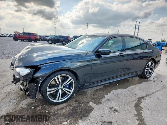 ✅ 2019 BMW 7 Series 740i • VIN: WBA7E2C55KB217485 • Лот: 59940405. Опубликован ранее на Copart с пробегом 43 957 миль. Бесплатный доступ к архиву аукционных продаж из США и подробный отчёт об истории автомобиля на DreamBid. Изображение 1.