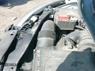 ✅ 2018 Mercedes-Benz Metris Cargo • VIN: WD3PG2EA5J3388909 • Lot: 42804370. Wystawiony na IAAI z przebiegiem 122 728 mil. Bezpłatny archiwum sprzedaży aukcyjnych z USA i szczegółowy raport historii pojazdu na DreamBid. Zdjęcie 20.