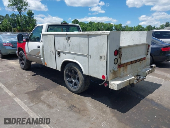 ✅ 1996 Chevrolet C2500 • VIN: 1GBGC24R1TE172849 • Lot: 42351412. Wystawiony na IAAI z przebiegiem 262 382 mil. Bezpłatny archiwum sprzedaży aukcyjnych z USA i szczegółowy raport historii pojazdu na DreamBid. Zdjęcie 3.