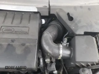 ✅ 2020 Land Rover Range Rover Evoque SE • VIN: SALZP2FX0LH075329 • Lot: 90030905. Listed on Copart with 125,253 mi. Free auction sales archive from the USA and detailed vehicle history report at DreamBid. Image 13.