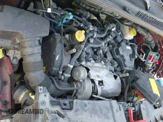 ✅ 2017 FIAT 500L Pop • VIN: ZFBCFAAHXHZ038853 • Lot: 41298267. Listed on IAAI with 126,293 mi. Free auction sales archive from the USA and detailed vehicle history report at DreamBid. Image 13.