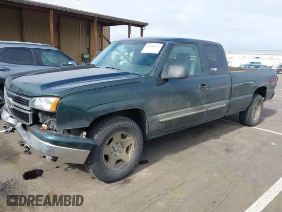 ✅ 2006 Chevrolet Silverado 1500 Work Truck • VIN: 1GCEK19V76E162904 • Lot: 44540371. Wystawiony na IAAI z przebiegiem 203 361 mil. Bezpłatny archiwum sprzedaży aukcyjnych z USA i szczegółowy raport historii pojazdu na DreamBid. Zdjęcie 2.