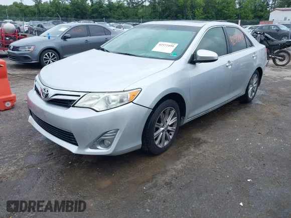 ✅ 2014 Toyota Camry L • VIN: 4T4BF1FK2ER343920 • Lot: 42372499. Wystawiony na IAAI z przebiegiem 148 159 mil. Bezpłatny archiwum sprzedaży aukcyjnych z USA i szczegółowy raport historii pojazdu na DreamBid. Zdjęcie 2.
