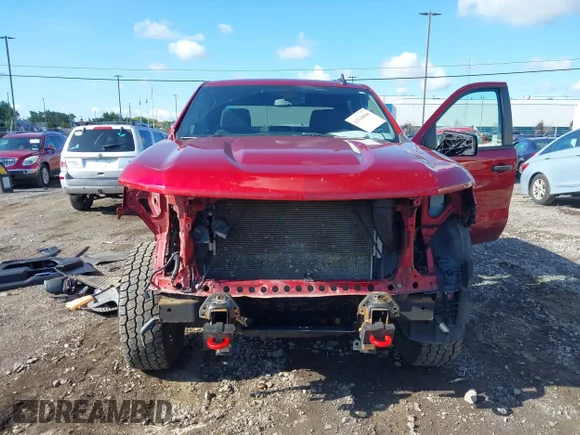 ✅ 2021 Chevrolet Silverado 1500 Custom Trail Boss • VIN: 1GCPYCEH1MZ236049 • Lot: 43144066. Wystawiony na IAAI z przebiegiem 101 759 mil. Bezpłatny archiwum sprzedaży aukcyjnych z USA i szczegółowy raport historii pojazdu na DreamBid. Zdjęcie 6.