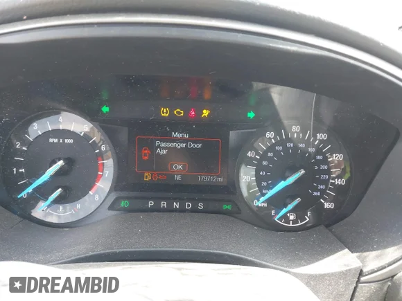 ✅ 2015 Ford Fusion SE • VIN: 3FA6P0HD1FR159301 • Lot: 44917620. Wystawiony na IAAI z przebiegiem 179 712 mil. Bezpłatny archiwum sprzedaży aukcyjnych z USA i szczegółowy raport historii pojazdu na DreamBid. Zdjęcie 7.