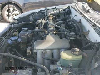 ✅ 2000 Toyota 4Runner • VIN: JT3GM84R5Y0059216 • Лот: 43342833. Опубликован ранее на IAAI с пробегом 211 148 миль. Бесплатный доступ к архиву аукционных продаж из США и подробный отчёт об истории автомобиля на DreamBid. Изображение 13.