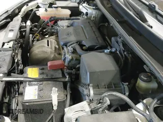 ✅ 2018 Toyota RAV4 Limited • VIN: JTMDFREVXJD241597 • Lot: 43469425. Wystawiony na IAAI z przebiegiem 153 975 mil. Bezpłatny archiwum sprzedaży aukcyjnych z USA i szczegółowy raport historii pojazdu na DreamBid. Zdjęcie 19.