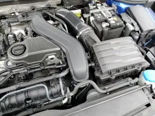 ✅ 2023 Volkswagen Jetta Sport • VIN: 3VWAM7BU5PM018225 • Lot: 46989715. Wystawiony na Copart z przebiegiem 31 388 mil. Bezpłatny archiwum sprzedaży aukcyjnych z USA i szczegółowy raport historii pojazdu na DreamBid. Zdjęcie 15.