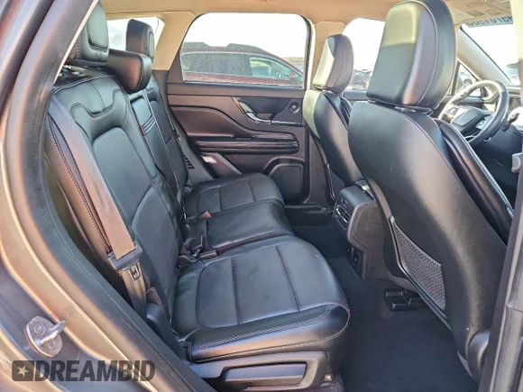 ✅ 2023 Lincoln Corsair Reserve • VIN: 5LMCJ2CA0PUL21980 • Lot: 95761935. Wystawiony na Copart z przebiegiem 14 091 mil. Bezpłatny archiwum sprzedaży aukcyjnych z USA i szczegółowy raport historii pojazdu na DreamBid. Zdjęcie 10.