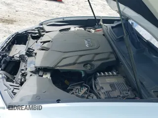 ✅ 2020 Audi Q8 Prestige • VIN: WA1FVAF14LD005386 • Lot: 42728343. Wystawiony na IAAI z przebiegiem 71 393 mil. Bezpłatny archiwum sprzedaży aukcyjnych z USA i szczegółowy raport historii pojazdu na DreamBid. Zdjęcie 20.