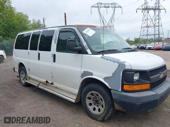 ✅ 2010 Chevrolet Express Passenger LS • VIN: 1GNUGBD45A1113225 • Lot: 44975653. Listed on IAAI with 197,929 mi. Free auction sales archive from the USA and detailed vehicle history report at DreamBid. Image 1.
