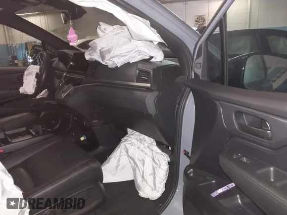 ✅ 2025 Honda Odyssey Sport-L • VIN: 5FNRL6H71SB058867 • Лот: 43905447. Опубліковано раніше на IAAI з пробігом Не вказано. Безкоштовний доступ до архіву аукціонних продажів зі США та докладний звіт про історію автомобіля на DreamBid. Зображення 5.