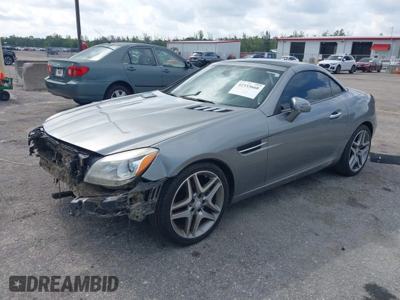 ✅ 2015 Mercedes-Benz SLK 250 • VIN: WDDPK4HA2FF099896 • Lot: 42333660. Wystawiony na IAAI z przebiegiem 58 892 mil. Bezpłatny archiwum sprzedaży aukcyjnych z USA i szczegółowy raport historii pojazdu na DreamBid. Zdjęcie 2.