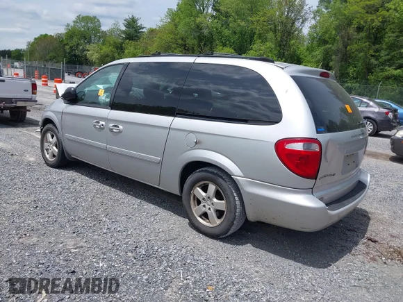 ✅ 2005 Dodge Caravan SXT • VIN: 2D4GP44L85R443261 • Лот: 42203058. Опубліковано раніше на IAAI з пробігом Не вказано. Безкоштовний доступ до архіву аукціонних продажів зі США та докладний звіт про історію автомобіля на DreamBid. Зображення 3.