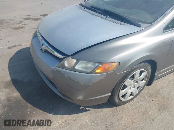 ✅ 2007 Honda Civic LX • VIN: 1HGFA16587L110434 • Lot: 44967936. Wystawiony na IAAI z przebiegiem 218 650 mil. Bezpłatny archiwum sprzedaży aukcyjnych z USA i szczegółowy raport historii pojazdu na DreamBid. Zdjęcie 6.
