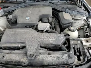 ✅ 2017 BMW 3 Series 320i xDrive • VIN: WBA8A3C30HK692815 • Lot: 68913865. Wystawiony na Copart z przebiegiem 114 632 mil. Bezpłatny archiwum sprzedaży aukcyjnych z USA i szczegółowy raport historii pojazdu na DreamBid. Zdjęcie 14.