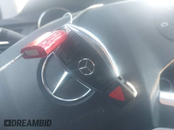 ✅ 2009 Mercedes-Benz R 3.5L • VIN: 4JGCB65E99A089102 • Лот: 43846512. Опубліковано раніше на IAAI з пробігом 182 550 миль. Безкоштовний доступ до архіву аукціонних продажів зі США та докладний звіт про історію автомобіля на DreamBid. Зображення 11.