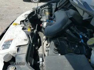 ✅ 2017 Ford Transit • VIN: 1FTYR1ZM1HKB13413 • Lot: 42117599. Wystawiony na IAAI z przebiegiem 114 620 mil. Bezpłatny archiwum sprzedaży aukcyjnych z USA i szczegółowy raport historii pojazdu na DreamBid. Zdjęcie 19.