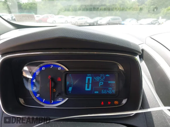 ✅ 2016 Chevrolet Trax LS • VIN: KL7CJKSB2GB611387 • Lot: 45518238. Wystawiony na IAAI z przebiegiem 66 469 mil. Bezpłatny archiwum sprzedaży aukcyjnych z USA i szczegółowy raport historii pojazdu na DreamBid. Zdjęcie 7.