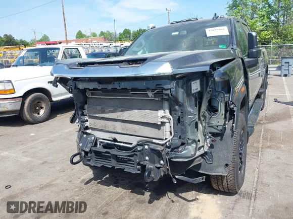 ✅ 2020 GMC Sierra 2500HD SLT • VIN: 1GT19NEY0LF137771 • Lot: 42099801. Listed on IAAI with 59,602 mi. Free auction sales archive from the USA and detailed vehicle history report at DreamBid. Image 6.