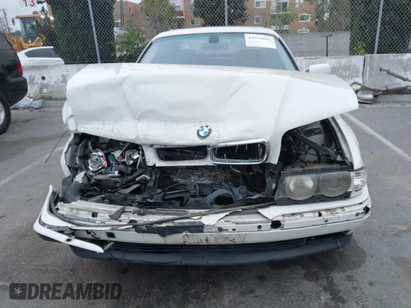 ✅ 2000 BMW 7 Series 740i • VIN: WBAGG8341YDN77628 • Lot: 44576165. Wystawiony na IAAI z przebiegiem 248 452 mil. Bezpłatny archiwum sprzedaży aukcyjnych z USA i szczegółowy raport historii pojazdu na DreamBid. Zdjęcie 6.