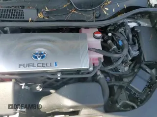 ✅ 2017 Toyota Mirai • VIN: JTDBVRBD7HA002459 • Lot: 71695485. Wystawiony na Copart z przebiegiem 47 829 mil. Bezpłatny archiwum sprzedaży aukcyjnych z USA i szczegółowy raport historii pojazdu na DreamBid. Zdjęcie 13.