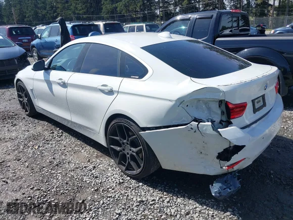 ✅ 2019 BMW 4 Series 440i • VIN: WBA4J5C56KBM65387 • Lot: 41939737. Wystawiony na IAAI z przebiegiem 58 869 mil. Bezpłatny archiwum sprzedaży aukcyjnych z USA i szczegółowy raport historii pojazdu na DreamBid. Zdjęcie 3.