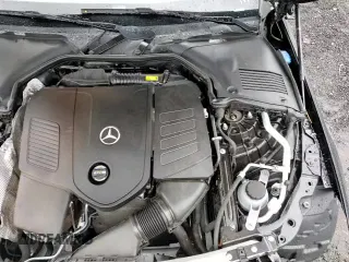 ✅ 2022 Mercedes-Benz C 300 • VIN: W1KAF4HB2NR009842 • Lot: 81635605. Wystawiony na Copart z przebiegiem 52 972 mil. Bezpłatny archiwum sprzedaży aukcyjnych z USA i szczegółowy raport historii pojazdu na DreamBid. Zdjęcie 14.