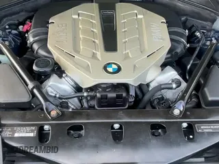 ✅ 2010 BMW 7 Series 750Li xDrive • VIN: WBAKC8C52ACY68181 • Лот: 69687175. Опубликован ранее на Copart с пробегом 164 467 миль. Бесплатный доступ к архиву аукционных продаж из США и подробный отчёт об истории автомобиля на DreamBid. Изображение 11.