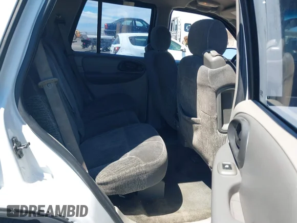 ✅ 2003 Chevrolet TrailBlazer LTZ • VIN: 1GNDT13S532229303 • Lot: 42794298. Wystawiony na IAAI z przebiegiem 195 883 mil. Bezpłatny archiwum sprzedaży aukcyjnych z USA i szczegółowy raport historii pojazdu na DreamBid. Zdjęcie 8.