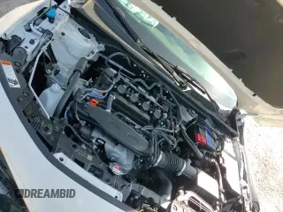 ✅ 2025 Honda Civic Si • VIN: 2HGFE1E53SH477124 • Lot: 89842225. Wystawiony na Copart z przebiegiem 1 445 mil. Bezpłatny archiwum sprzedaży aukcyjnych z USA i szczegółowy raport historii pojazdu na DreamBid. Zdjęcie 15.