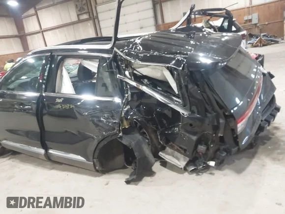 ✅ 2022 Lincoln Aviator Standard • VIN: 5LM5J6XC8NGL19918 • Lot: 44693566. Wystawiony na IAAI z przebiegiem 82 704 mil. Bezpłatny archiwum sprzedaży aukcyjnych z USA i szczegółowy raport historii pojazdu na DreamBid. Zdjęcie 6.