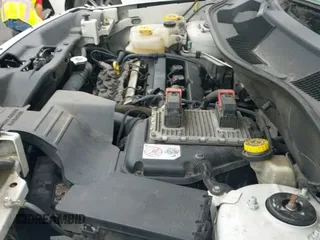 ✅ 2016 Jeep Patriot Sport • VIN: 1C4NJPBA1GD615922 • Lot: 43327341. Listed on IAAI with 230,131 mi. Free auction sales archive from the USA and detailed vehicle history report at DreamBid. Image 17.