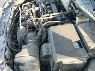 ✅ 2005 Ford Focus S • VIN: 3FAFP31N35R157178 • Lot: 43414791. Wystawiony na IAAI z przebiegiem 102 333 mil. Bezpłatny archiwum sprzedaży aukcyjnych z USA i szczegółowy raport historii pojazdu na DreamBid. Zdjęcie 12.