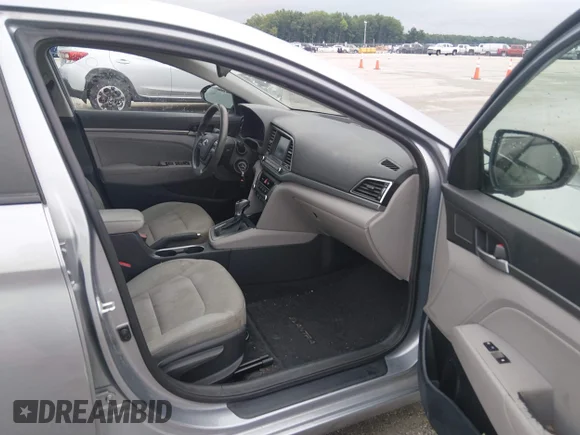 ✅ 2017 Hyundai Elantra Value Edition • VIN: 5NPD84LF0HH057492 • Lot: 45562464. Wystawiony na IAAI z przebiegiem 103 024 mil. Bezpłatny archiwum sprzedaży aukcyjnych z USA i szczegółowy raport historii pojazdu na DreamBid. Zdjęcie 5.