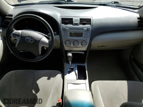 ✅ 2010 Toyota Camry • VIN: 4T4BF3EKXAR054260 • Lot: 68328754. Wystawiony na Copart z przebiegiem 107 385 mil. Bezpłatny archiwum sprzedaży aukcyjnych z USA i szczegółowy raport historii pojazdu na DreamBid. Zdjęcie 8.